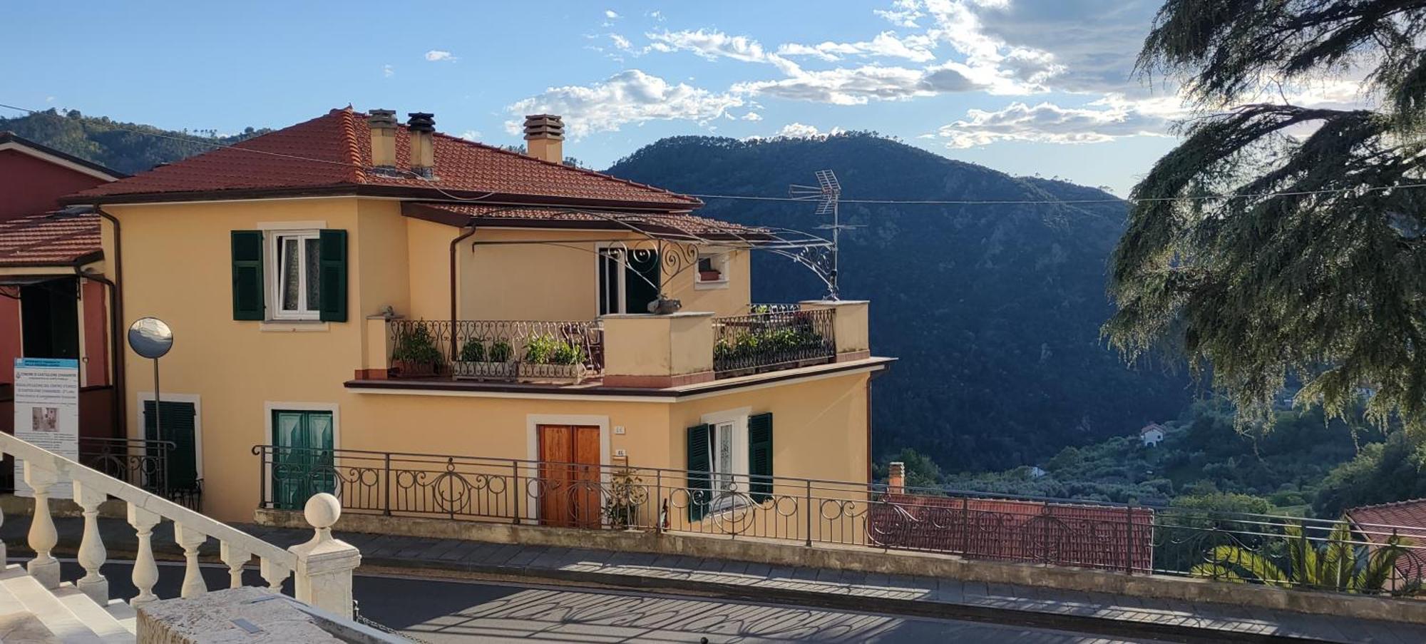 Camera Tra Le Cinque Terre, Camogli E Portofino. Vista Valle E Scorcio Mare All'Orizzonte Castiglione Chiavarese Exterior foto